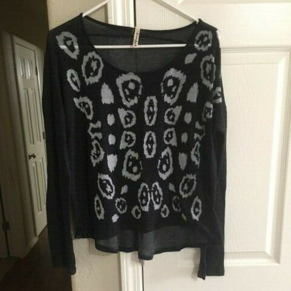 Women's Lovemarks Sweater--Black--Size M